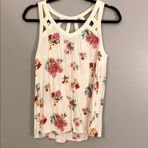 Skies Are Blue Cut Out Detail Top